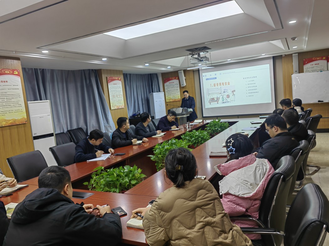 市場(chǎng)開發(fā)與物資采購消防月圖片_副本.jpg